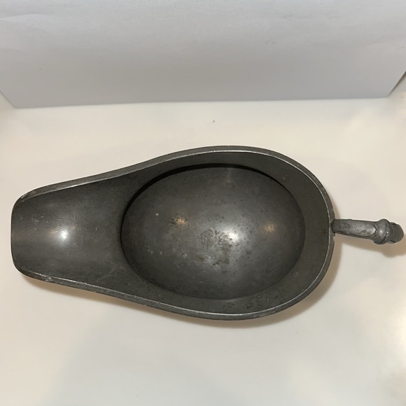 WALKER & HALL Seffield England Pewter Sauce/Gravy Boat Fully Stamped - Picture 3 of 11